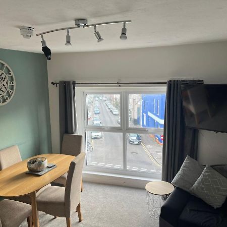 Topzy-Turvy - 1 Bedroom Apartment Свонсі Екстер'єр фото
